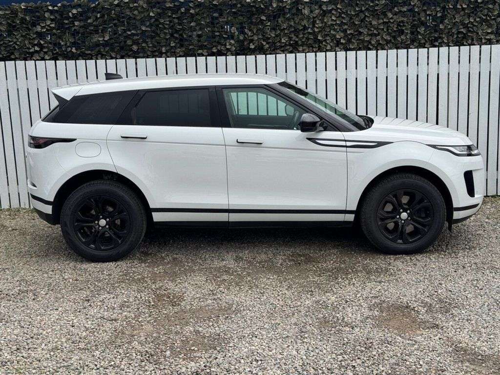 A 2019 LAND ROVER RANGE ROVER EVOQUE 2.0 D180 S SUV 5dr Diesel Auto 4WD Euro 6 (s/s) (180 ps) A 2019 LAND ROVER RANGE ROVER EVOQUE 2.0 D180 S SUV 5dr Diesel Auto 4WD Euro 6 (s/s) (180 ps)