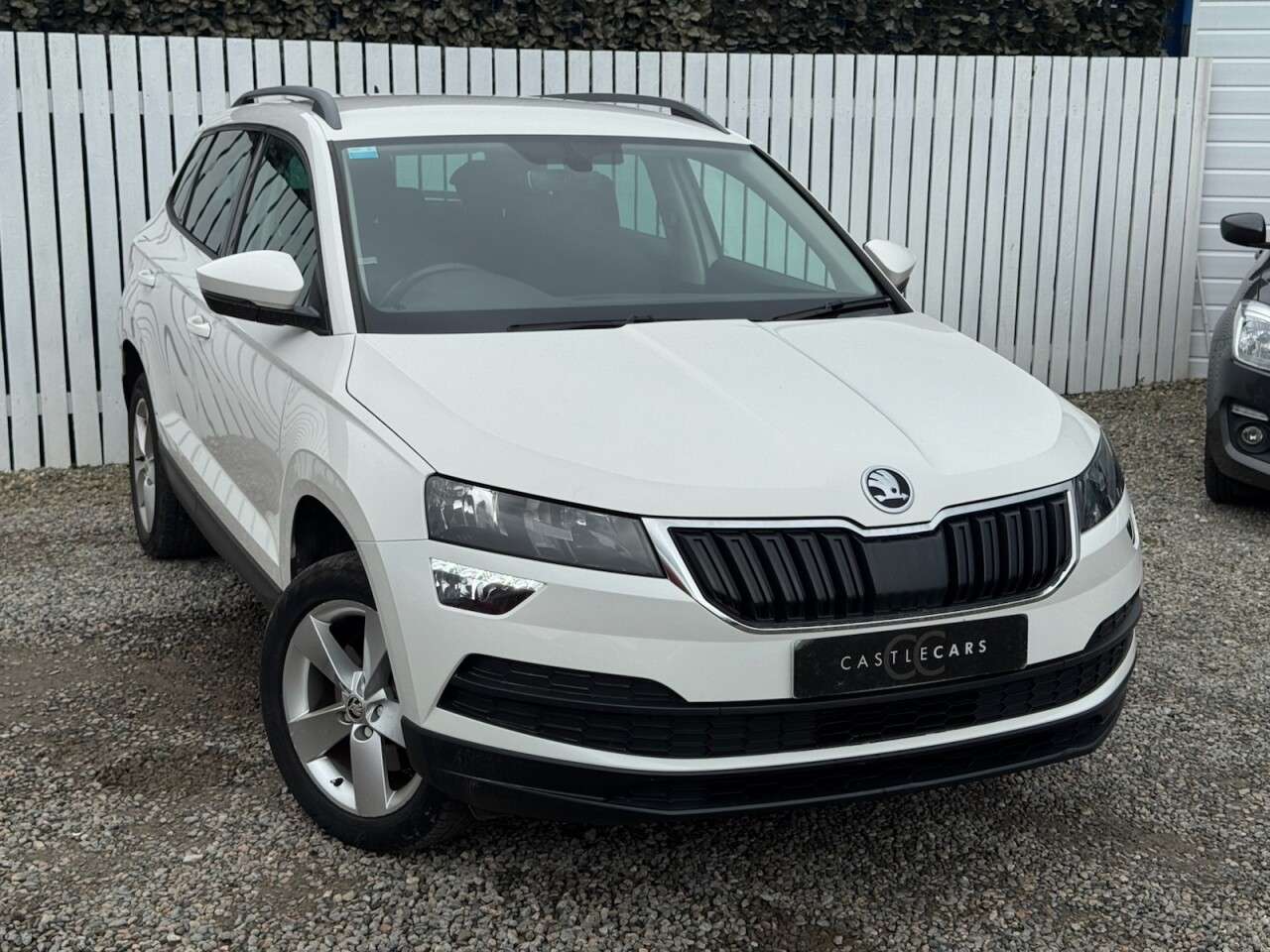 A 2018 SKODA KAROQ 1.0 TSI SE SUV 5dr Petrol Manual Euro 6 (s/s) (115 ps) A 2018 SKODA KAROQ 1.0 TSI SE SUV 5dr Petrol Manual Euro 6 (s/s) (115 ps)