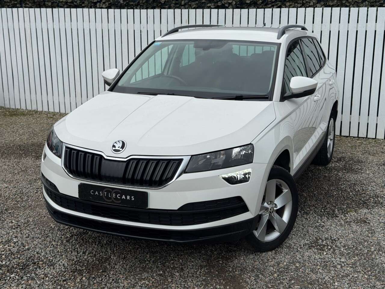 A 2018 SKODA KAROQ 1.0 TSI SE SUV 5dr Petrol Manual Euro 6 (s/s) (115 ps) A 2018 SKODA KAROQ 1.0 TSI SE SUV 5dr Petrol Manual Euro 6 (s/s) (115 ps)