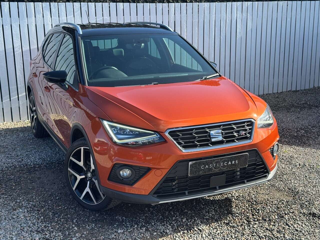 A 2019 SEAT ARONA 1.0 TSI GPF FR Sport SUV 5dr Petrol DSG Euro 6 (s/s) (115 ps) A 2019 SEAT ARONA 1.0 TSI GPF FR Sport SUV 5dr Petrol DSG Euro 6 (s/s) (115 ps)
