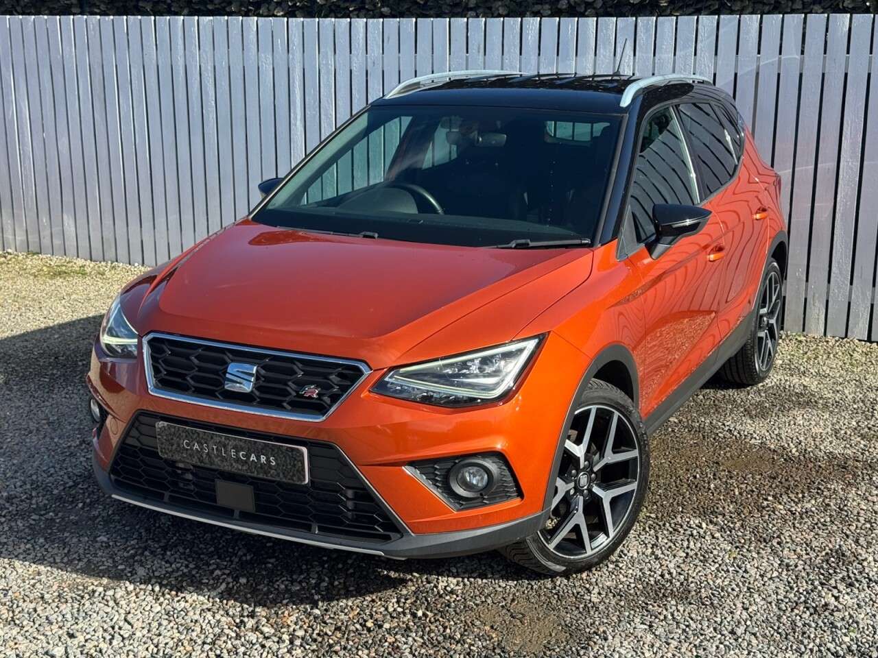 A 2019 SEAT ARONA 1.0 TSI GPF FR Sport SUV 5dr Petrol DSG Euro 6 (s/s) (115 ps) A 2019 SEAT ARONA 1.0 TSI GPF FR Sport SUV 5dr Petrol DSG Euro 6 (s/s) (115 ps)
