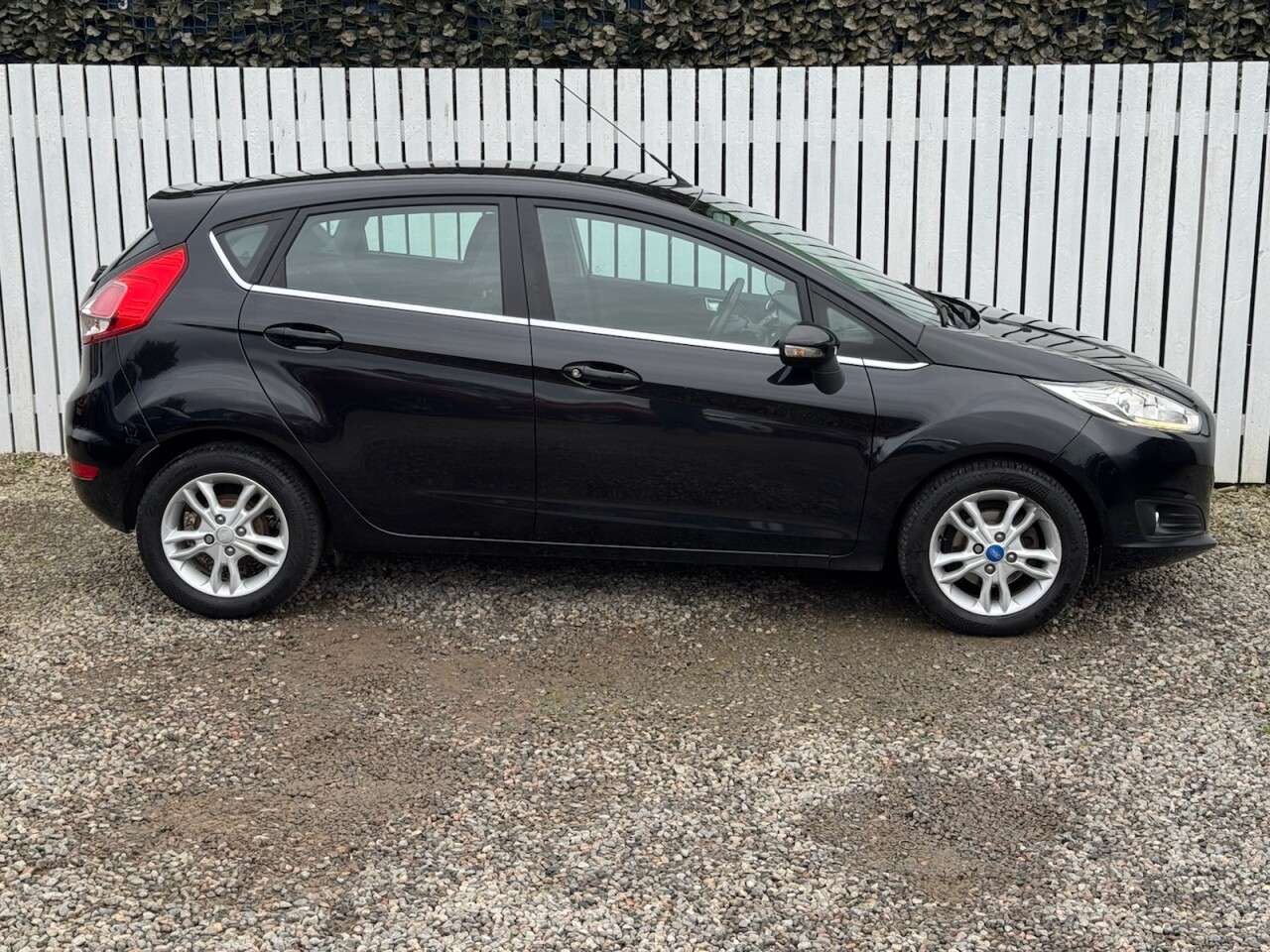 A 2015 FORD FIESTA 1.0T EcoBoost Zetec Hatchback 5dr Petrol Manual Euro 6 (s/s) (100 ps) A 2015 FORD FIESTA 1.0T EcoBoost Zetec Hatchback 5dr Petrol Manual Euro 6 (s/s) (100 ps)