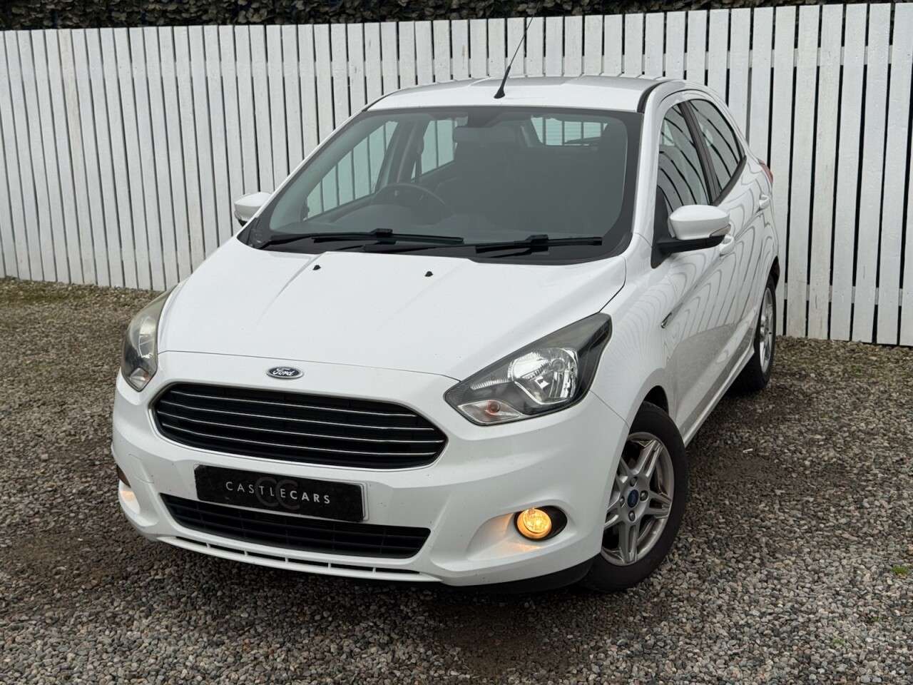 A 2017 FORD KA+ 1.2 Ti-VCT Zetec Hatchback 5dr Petrol Manual Euro 6 (70 ps) A 2017 FORD KA+ 1.2 Ti-VCT Zetec Hatchback 5dr Petrol Manual Euro 6 (70 ps)