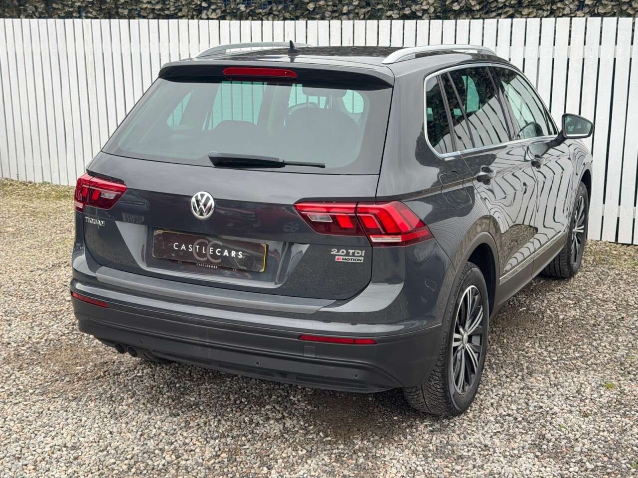 2017 VOLKSWAGEN TIGUAN 2017 VOLKSWAGEN TIGUAN