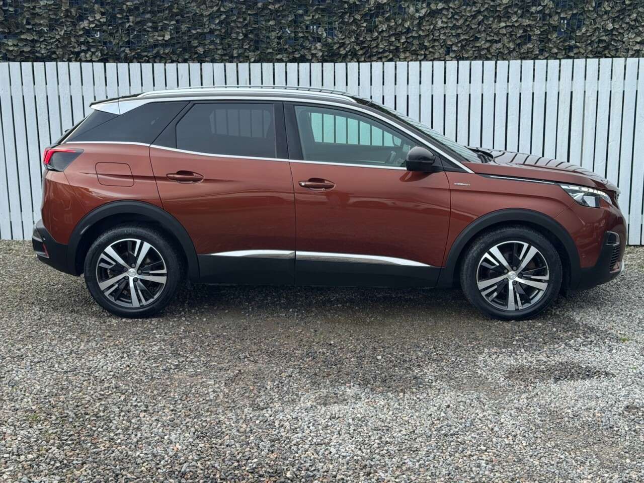 A 2019 PEUGEOT 3008 1.5 BlueHDi GT Line SUV 5dr Diesel Manual Euro 6 (s/s) (130 ps) A 2019 PEUGEOT 3008 1.5 BlueHDi GT Line SUV 5dr Diesel Manual Euro 6 (s/s) (130 ps)