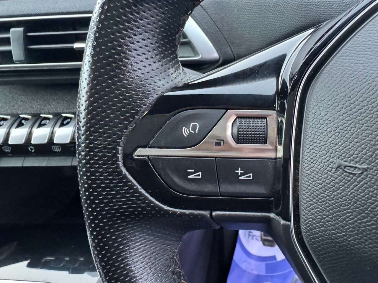 2019 PEUGEOT 3008 2019 PEUGEOT 3008