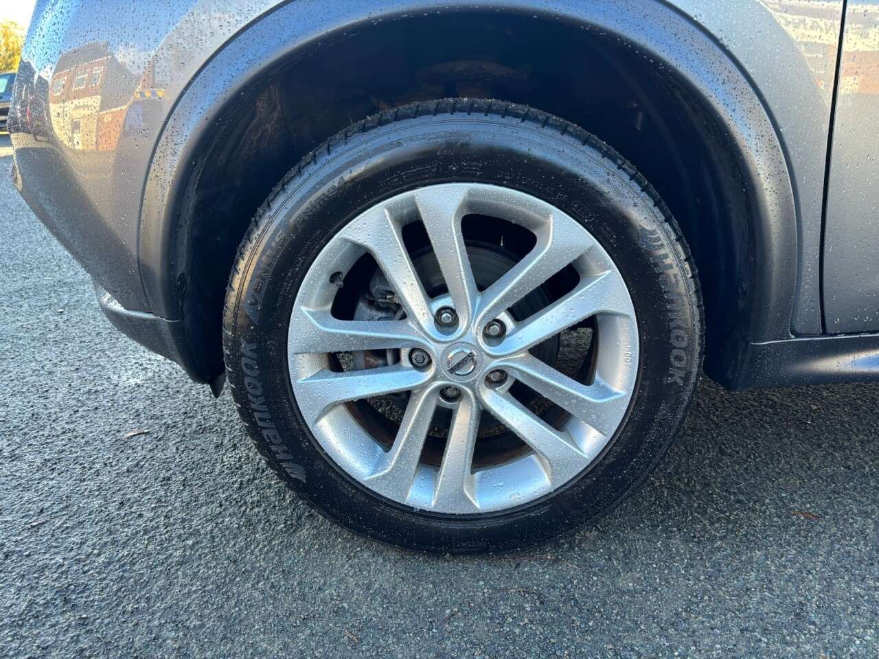 A 2017 NISSAN JUKE 1.6 N-Connecta SUV 5dr Petrol XTRON Euro 6 (117 ps) A 2017 NISSAN JUKE 1.6 N-Connecta SUV 5dr Petrol XTRON Euro 6 (117 ps)