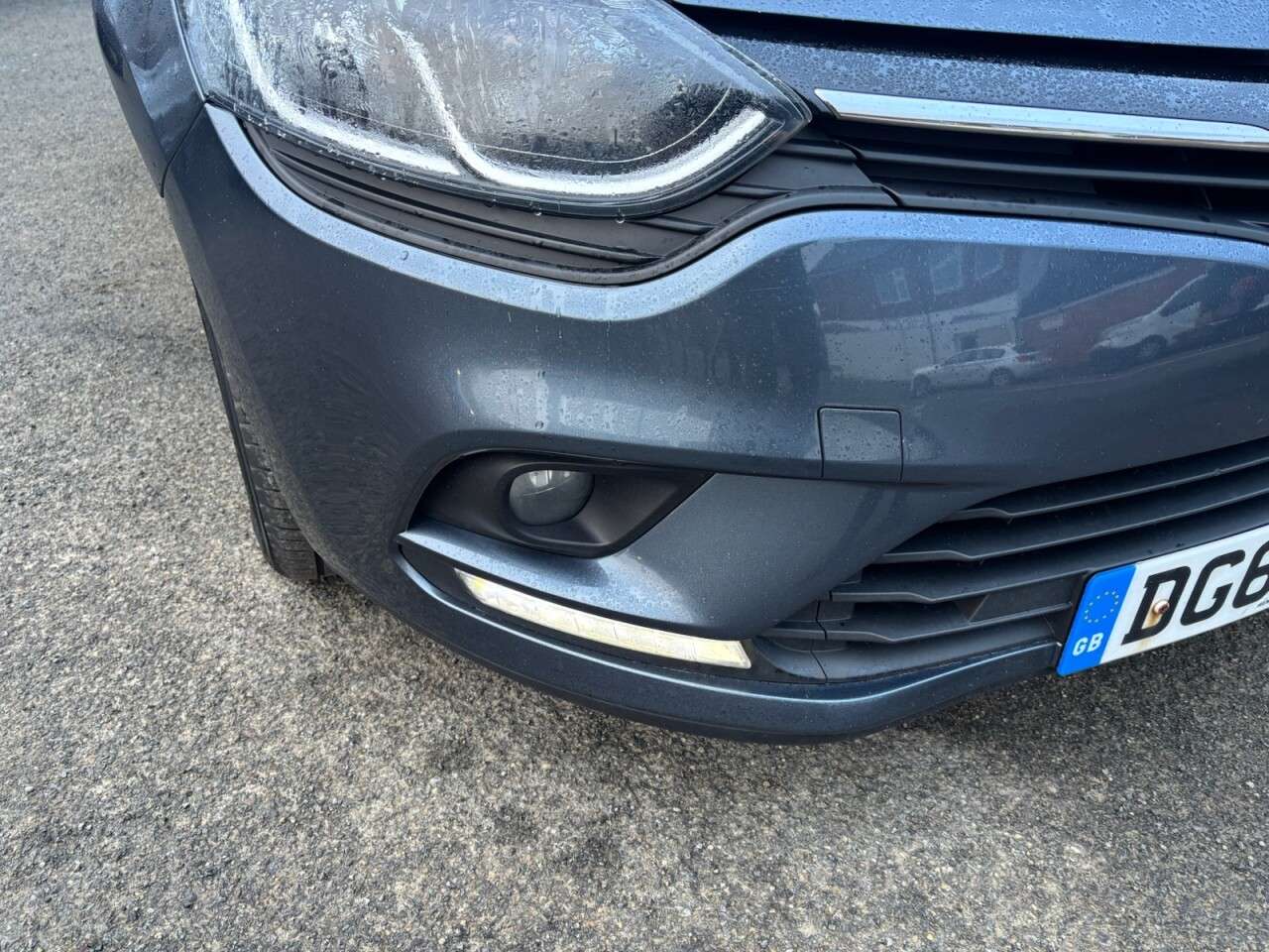 A 2018 RENAULT CLIO 0.9 TCe Play Hatchback 5dr Petrol Manual Euro 6 (s/s) (75 ps) A 2018 RENAULT CLIO 0.9 TCe Play Hatchback 5dr Petrol Manual Euro 6 (s/s) (75 ps)