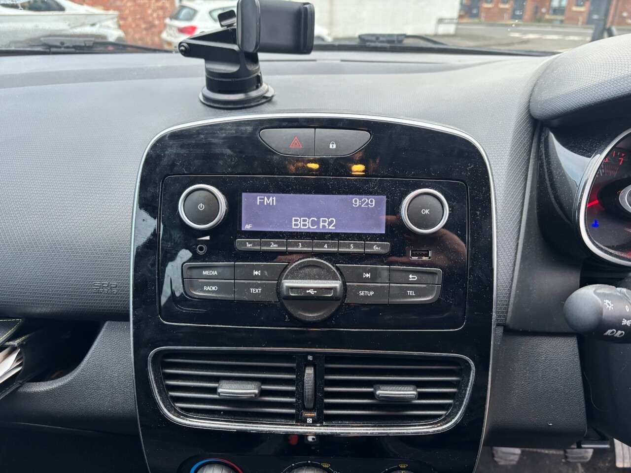 2018 RENAULT CLIO 2018 RENAULT CLIO