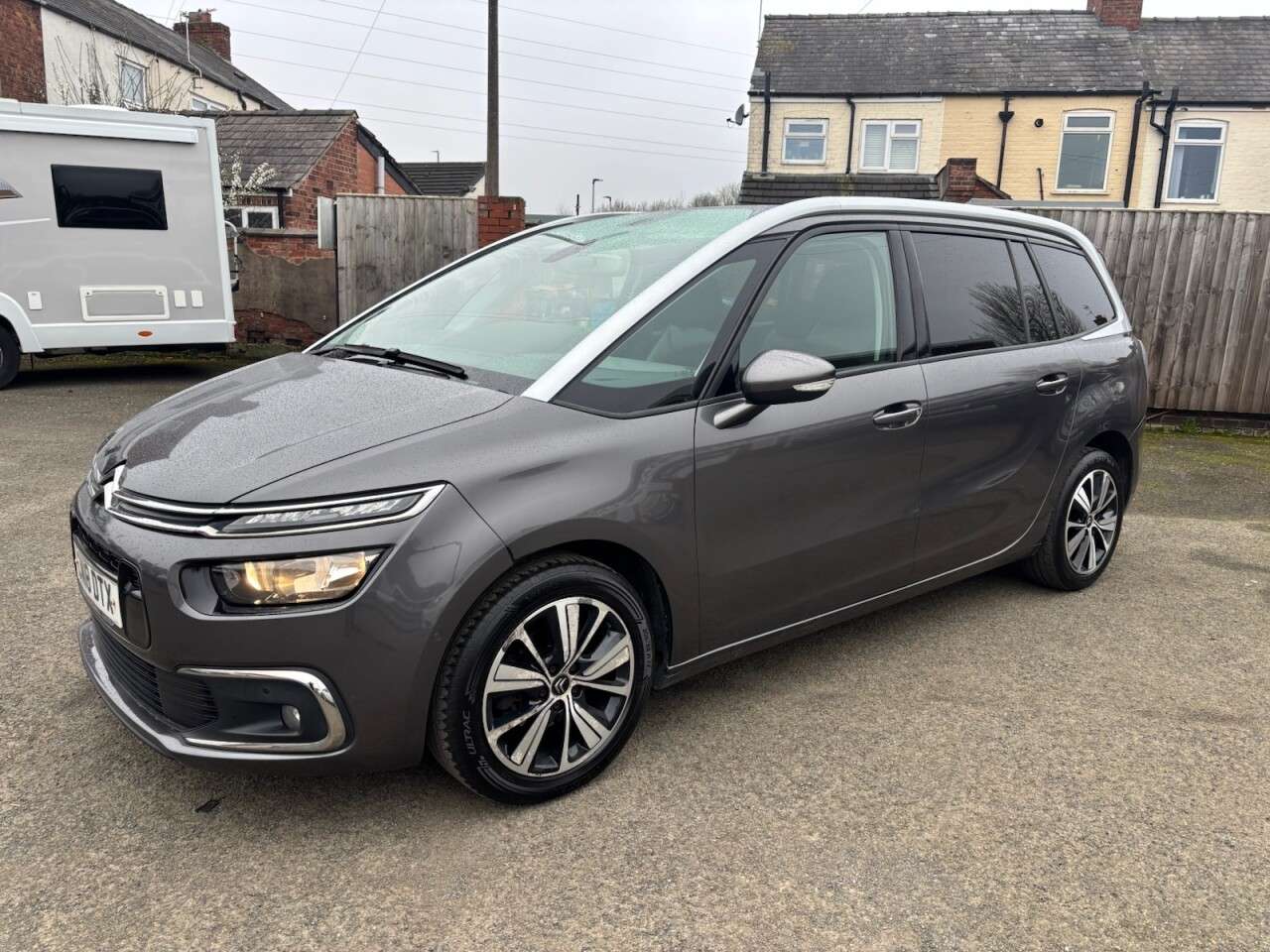 A 2018 CITROEN GRAND C4 PICASSO 1.6 BlueHDi Flair MPV 5dr Diesel Manual Euro 6 (s/s) (120 ps) A 2018 CITROEN GRAND C4 PICASSO 1.6 BlueHDi Flair MPV 5dr Diesel Manual Euro 6 (s/s) (120 ps)