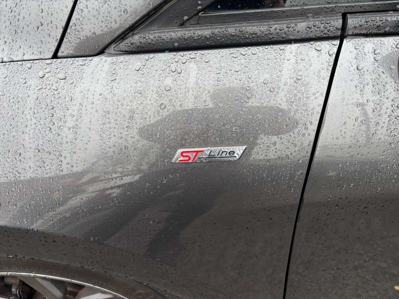 A 2018 FORD FIESTA 1.0T EcoBoost ST-Line Hatchback 3dr Petrol Manual Euro 6 (s/s) (100 ps) A 2018 FORD FIESTA 1.0T EcoBoost ST-Line Hatchback 3dr Petrol Manual Euro 6 (s/s) (100 ps)