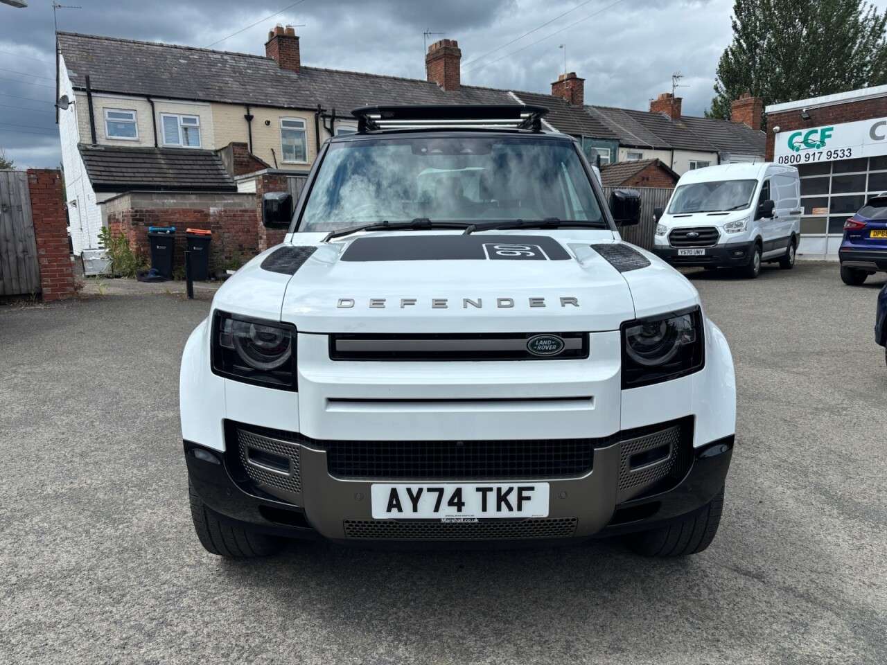 A 2024 LAND ROVER DEFENDER 90 3.0 D350 MHEV X-Dynamic SE SUV 3dr Diesel Auto 4WD Euro 6 (s/s) (350 ps) A 2024 LAND ROVER DEFENDER 90 3.0 D350 MHEV X-Dynamic SE SUV 3dr Diesel Auto 4WD Euro 6 (s/s) (350 ps)