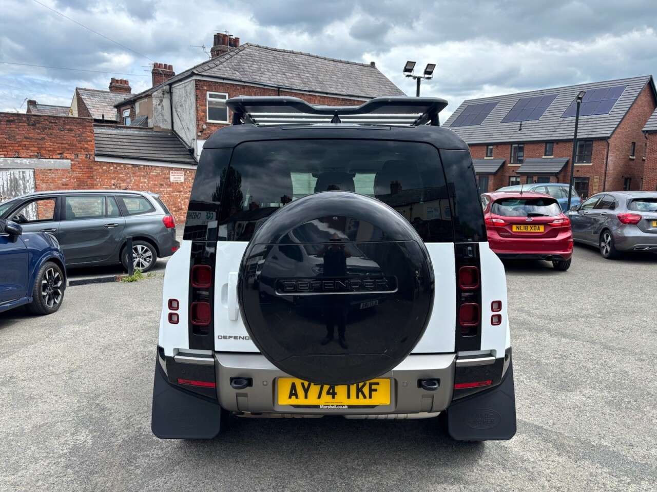 2024 LAND ROVER DEFENDER 90 2024 LAND ROVER DEFENDER 90