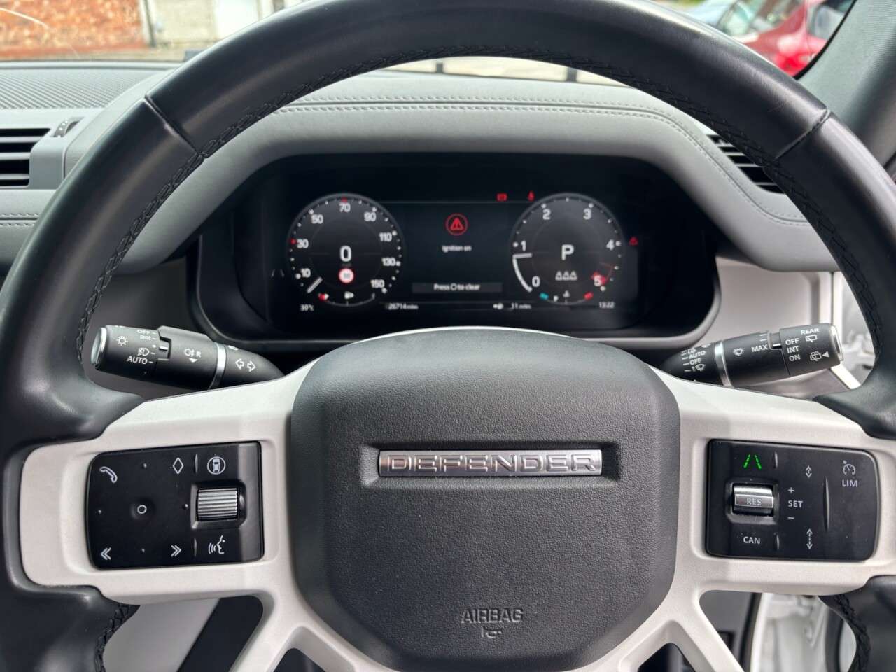 2024 LAND ROVER DEFENDER 90 2024 LAND ROVER DEFENDER 90