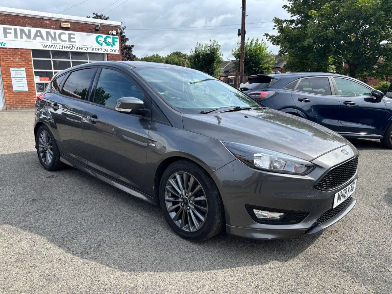 A 2018 FORD FOCUS 1.0T EcoBoost ST-Line Hatchback 5dr Petrol Manual Euro 6 (s/s) (140 ps) A 2018 FORD FOCUS 1.0T EcoBoost ST-Line Hatchback 5dr Petrol Manual Euro 6 (s/s) (140 ps)