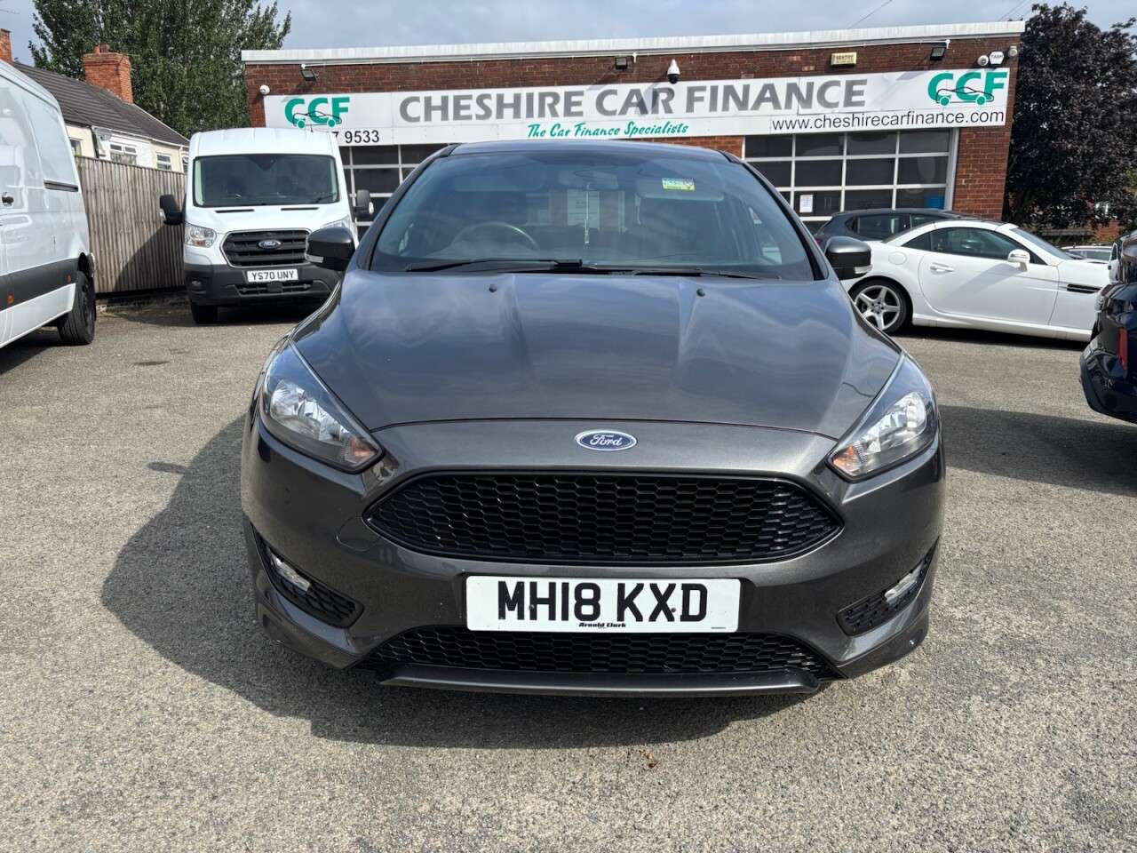 A 2018 FORD FOCUS 1.0T EcoBoost ST-Line Hatchback 5dr Petrol Manual Euro 6 (s/s) (140 ps) A 2018 FORD FOCUS 1.0T EcoBoost ST-Line Hatchback 5dr Petrol Manual Euro 6 (s/s) (140 ps)