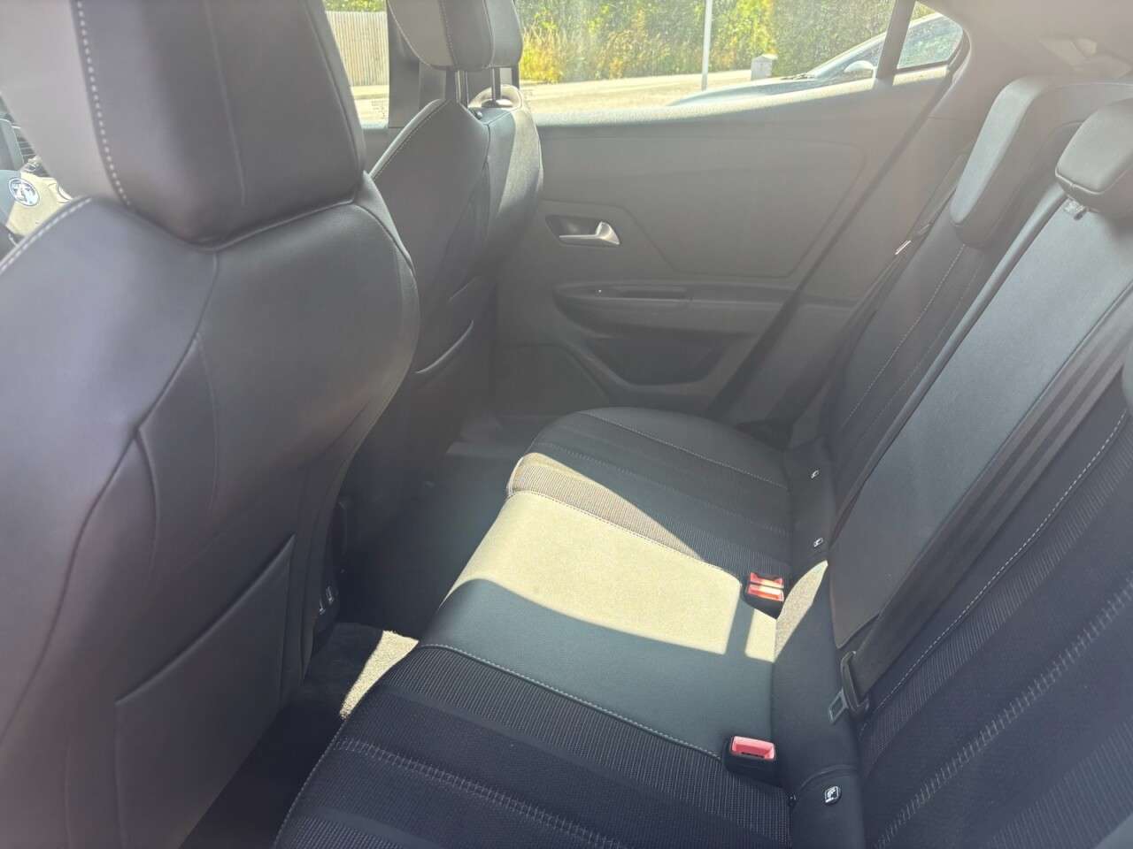 A 2021 VAUXHALL MOKKA 1.2 Turbo Elite Nav SUV 5dr Petrol Manual Euro 6 (s/s) (100 ps) A 2021 VAUXHALL MOKKA 1.2 Turbo Elite Nav SUV 5dr Petrol Manual Euro 6 (s/s) (100 ps)