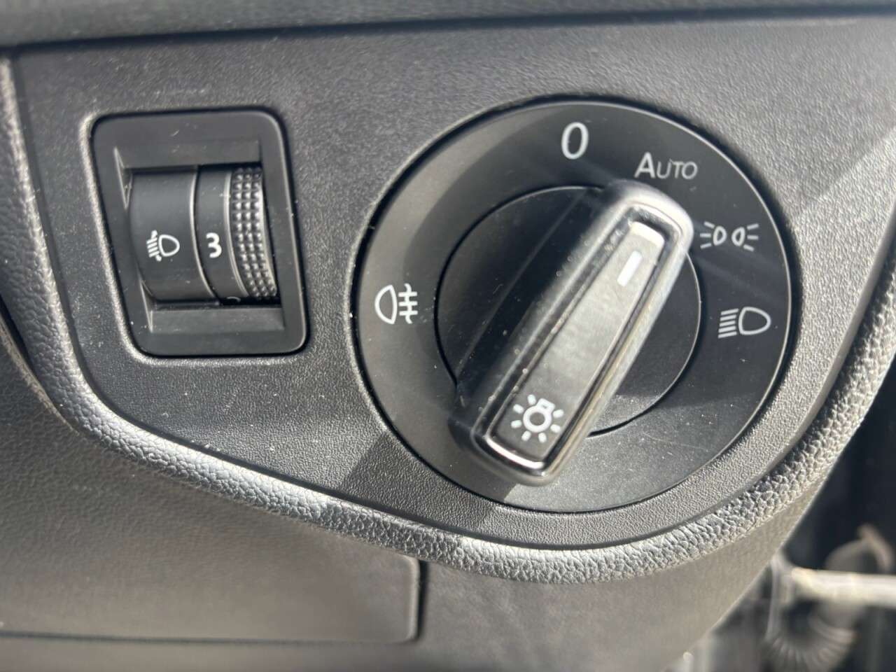 2019 VOLKSWAGEN POLO 2019 VOLKSWAGEN POLO