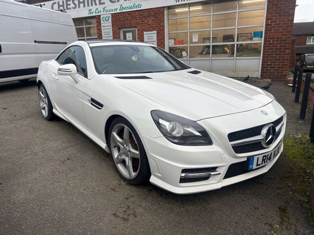 A 2014 MERCEDES-BENZ SLK 2.1 SLK250 CDI AMG Sport Convertible 2dr Diesel G-Tronic+ Euro 5 (s/s) (204 A 2014 MERCEDES-BENZ SLK 2.1 SLK250 CDI AMG Sport Convertible 2dr Diesel G-Tronic+ Euro 5 (s/s) (204