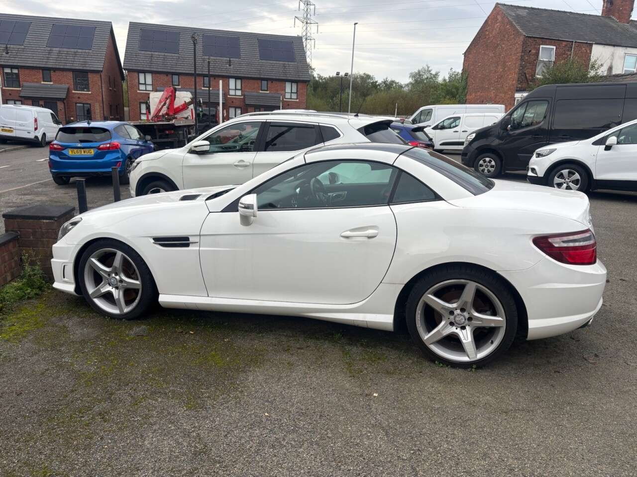 A 2014 MERCEDES-BENZ SLK 2.1 SLK250 CDI AMG Sport Convertible 2dr Diesel G-Tronic+ Euro 5 (s/s) (204 A 2014 MERCEDES-BENZ SLK 2.1 SLK250 CDI AMG Sport Convertible 2dr Diesel G-Tronic+ Euro 5 (s/s) (204