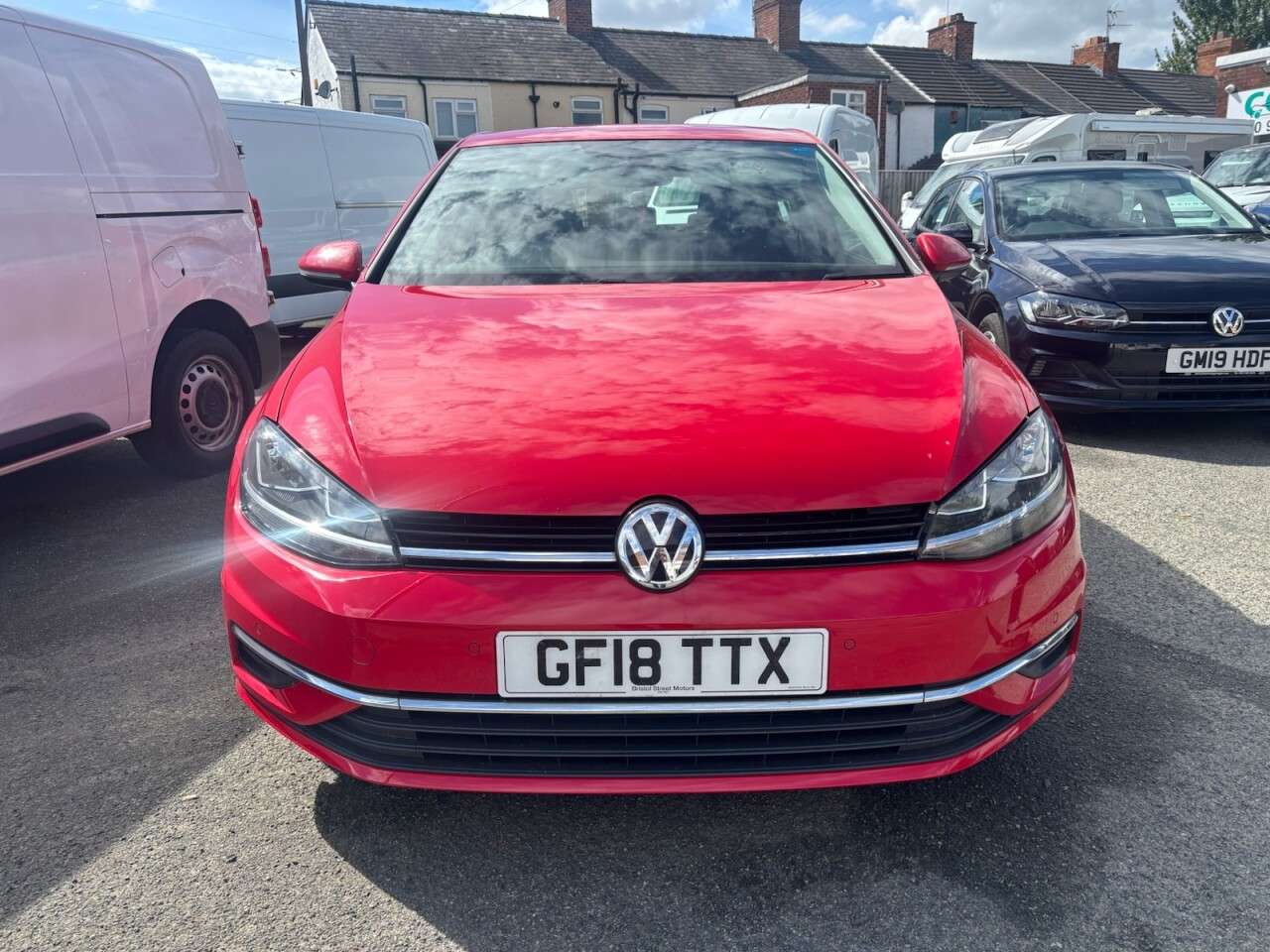 A 2018 VOLKSWAGEN GOLF 1.0 TSI SE Nav Hatchback 5dr Petrol Manual Euro 6 (s/s) (110 bhp) A 2018 VOLKSWAGEN GOLF 1.0 TSI SE Nav Hatchback 5dr Petrol Manual Euro 6 (s/s) (110 bhp)