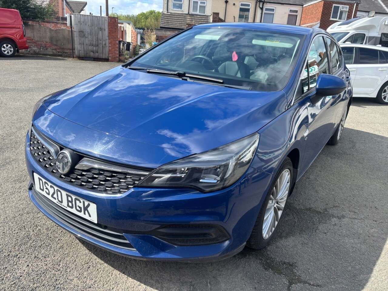 A 2020 VAUXHALL ASTRA 1.5 Turbo D Elite Nav Hatchback 5dr Diesel Manual Euro 6 (s/s) (122 ps) A 2020 VAUXHALL ASTRA 1.5 Turbo D Elite Nav Hatchback 5dr Diesel Manual Euro 6 (s/s) (122 ps)