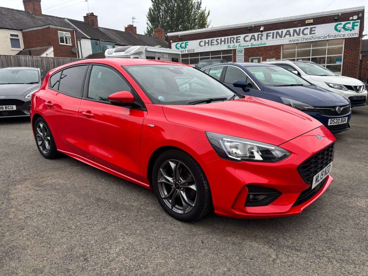 A 2019 FORD FOCUS 1.0T EcoBoost ST-Line Hatchback 5dr Petrol Manual Euro 6 (s/s) (125 ps) A 2019 FORD FOCUS 1.0T EcoBoost ST-Line Hatchback 5dr Petrol Manual Euro 6 (s/s) (125 ps)