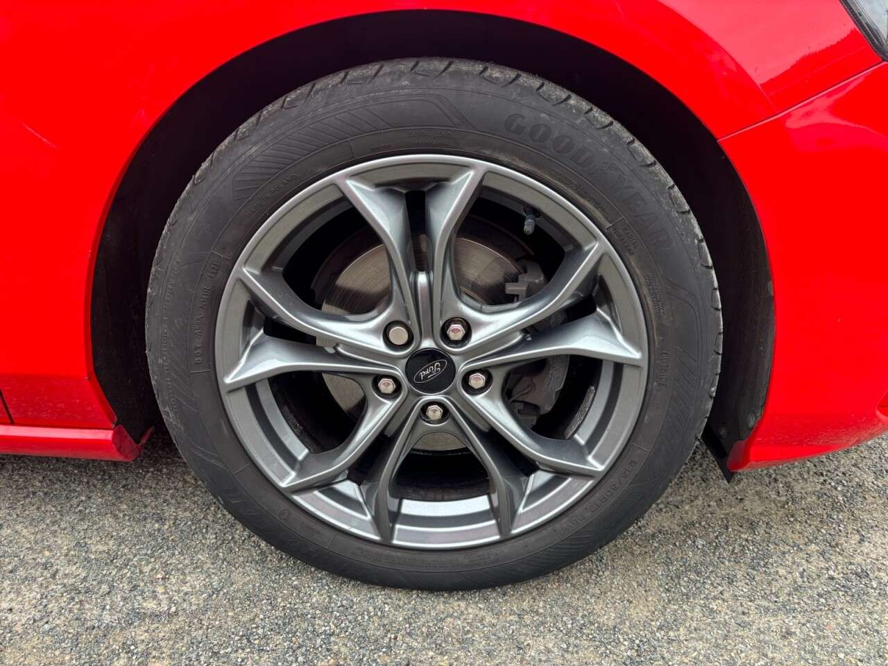 A 2019 FORD FOCUS 1.0T EcoBoost ST-Line Hatchback 5dr Petrol Manual Euro 6 (s/s) (125 ps) A 2019 FORD FOCUS 1.0T EcoBoost ST-Line Hatchback 5dr Petrol Manual Euro 6 (s/s) (125 ps)