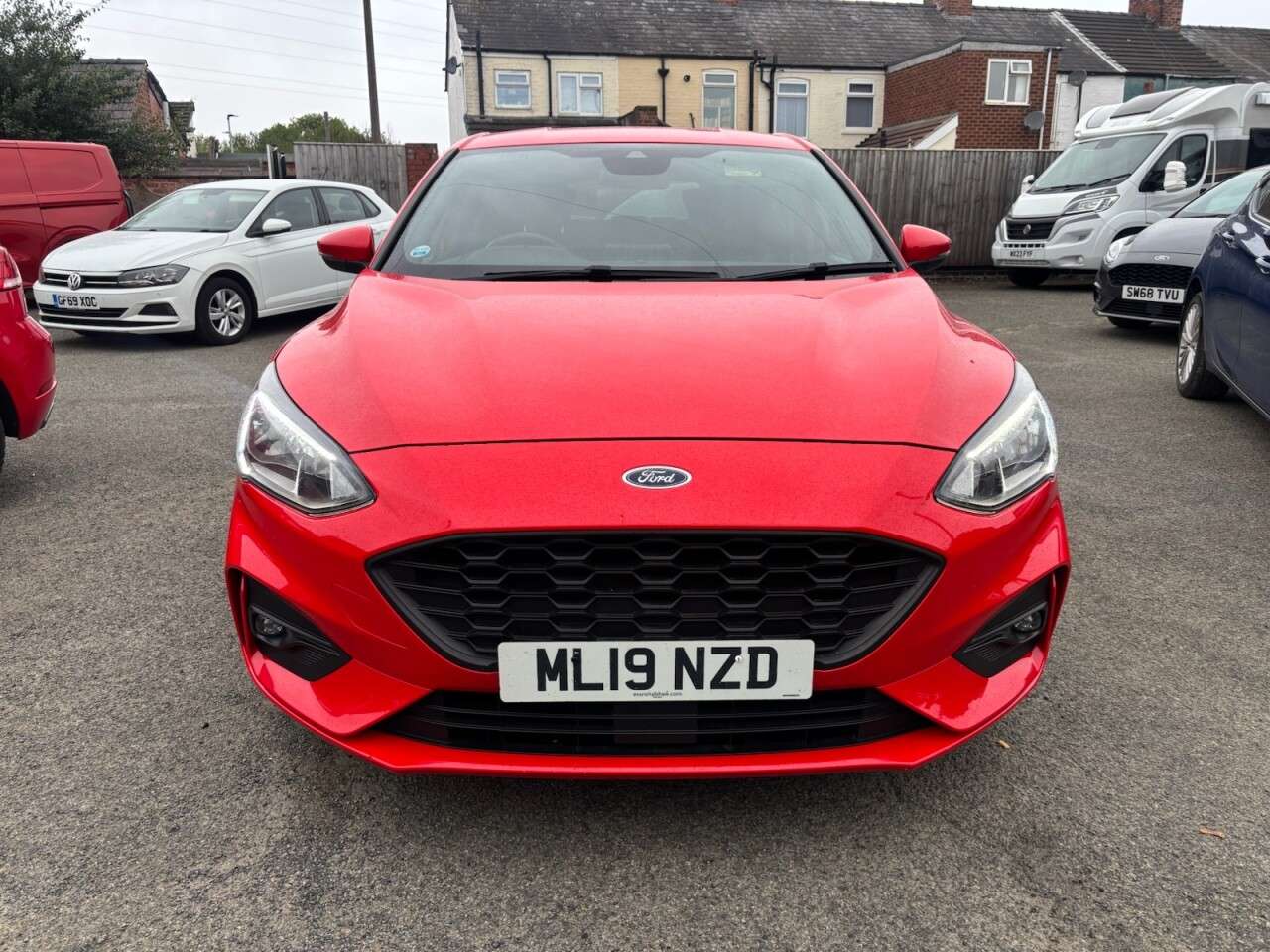 A 2019 FORD FOCUS 1.0T EcoBoost ST-Line Hatchback 5dr Petrol Manual Euro 6 (s/s) (125 ps) A 2019 FORD FOCUS 1.0T EcoBoost ST-Line Hatchback 5dr Petrol Manual Euro 6 (s/s) (125 ps)