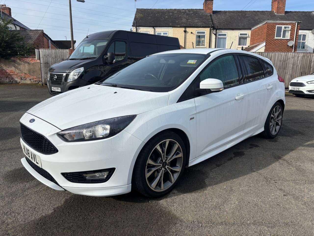 A 2018 FORD FOCUS 1.0T EcoBoost ST-Line Hatchback 5dr Petrol Manual Euro 6 (s/s) (125 ps) A 2018 FORD FOCUS 1.0T EcoBoost ST-Line Hatchback 5dr Petrol Manual Euro 6 (s/s) (125 ps)
