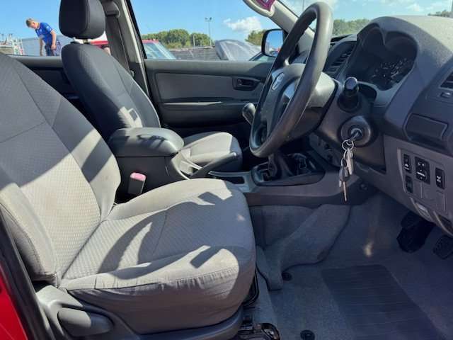 2012 TOYOTA HILUX 2012 TOYOTA HILUX