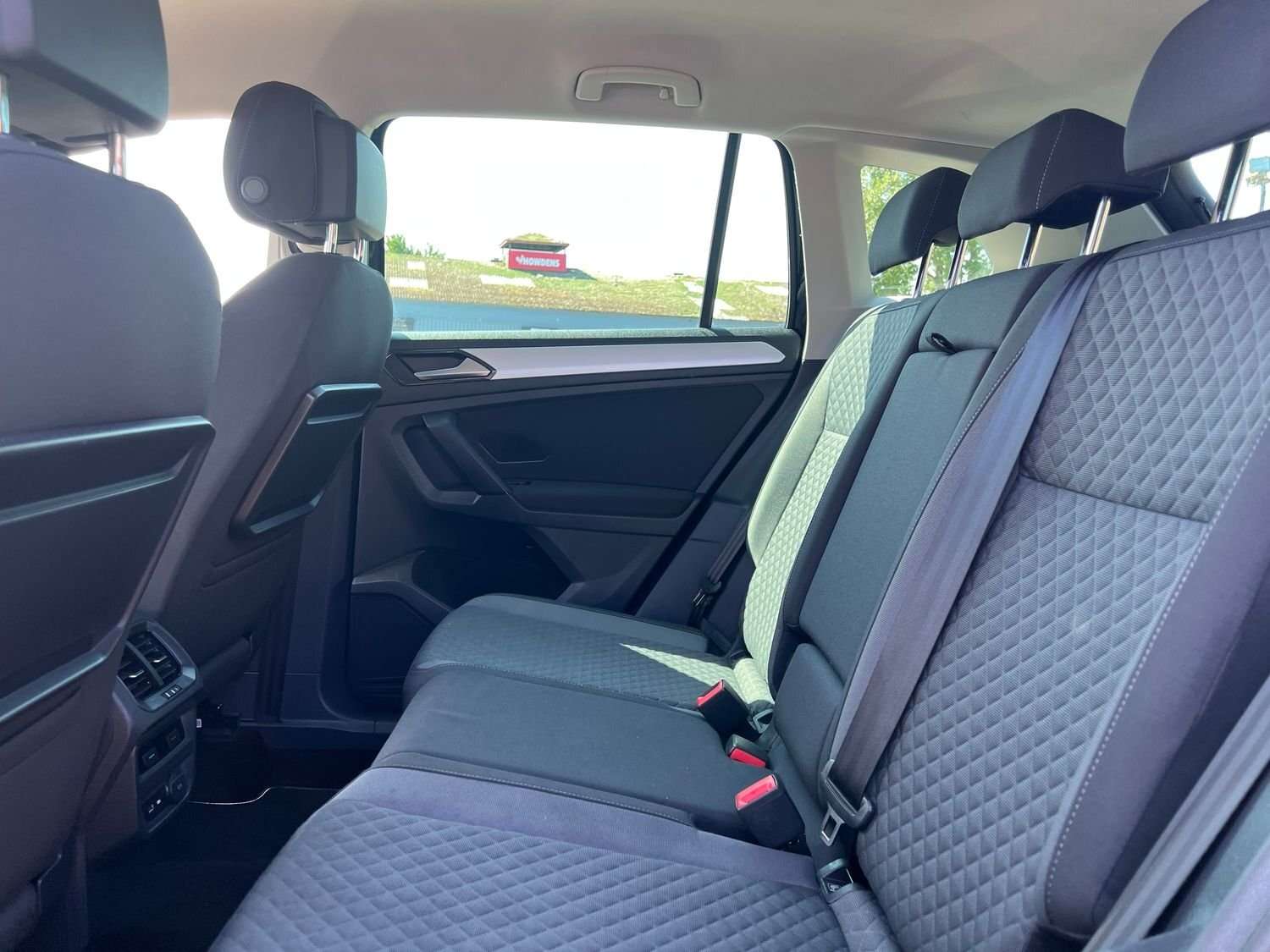 2018 VOLKSWAGEN TIGUAN 2018 VOLKSWAGEN TIGUAN