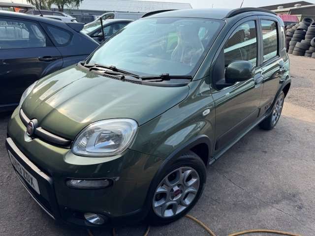 A 2013 FIAT PANDA 0.9 TwinAir 4x4 A 2013 FIAT PANDA 0.9 TwinAir 4x4
