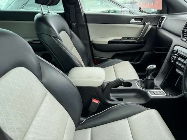 A 2016 KIA SPORTAGE 2.0 CRDi GT-Line A 2016 KIA SPORTAGE 2.0 CRDi GT-Line