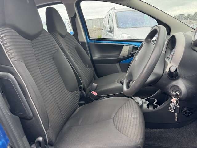 2014 PEUGEOT 107 2014 PEUGEOT 107