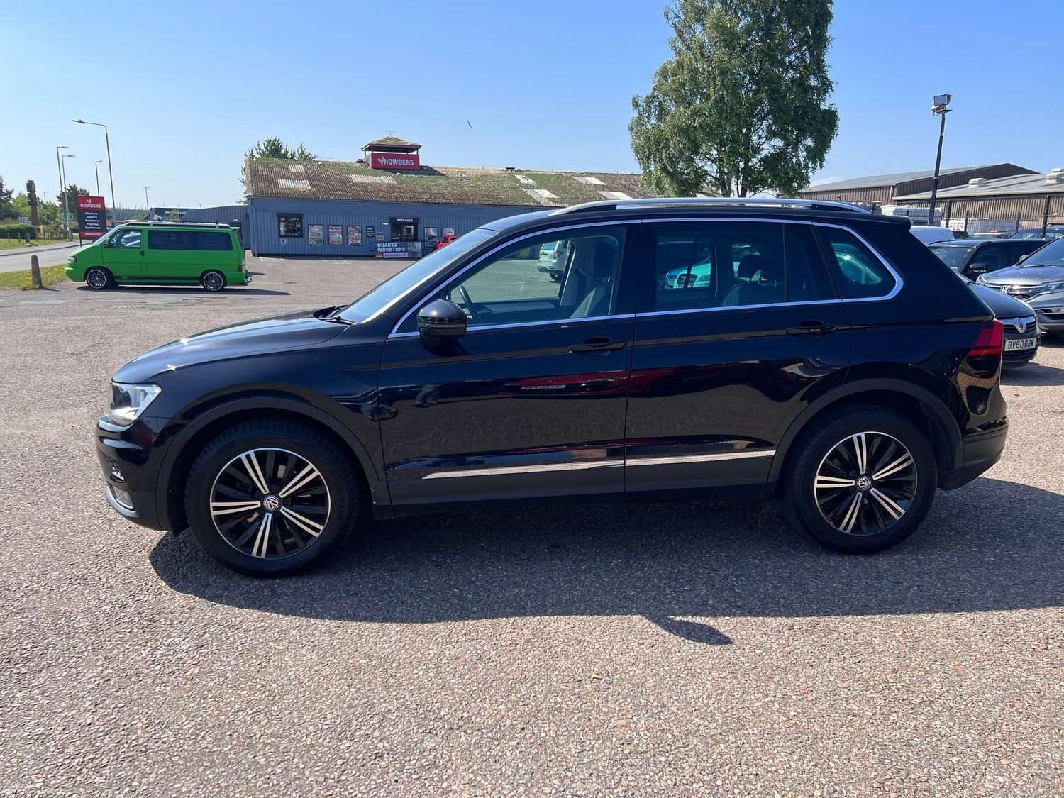 2018 VOLKSWAGEN TIGUAN 2018 VOLKSWAGEN TIGUAN