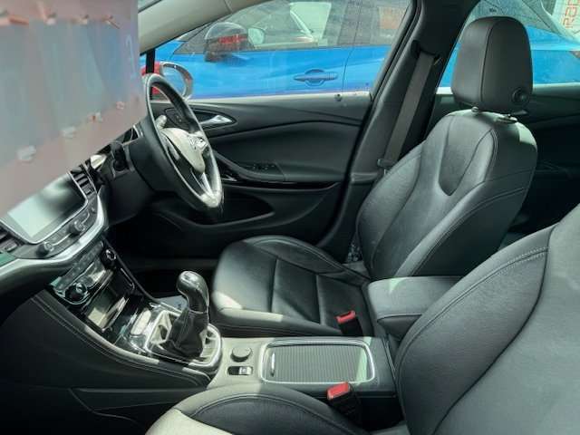 A 2019 VAUXHALL ASTRA 1.6 i Turbo GPF Elite Nav 197HP A 2019 VAUXHALL ASTRA 1.6 i Turbo GPF Elite Nav 197HP