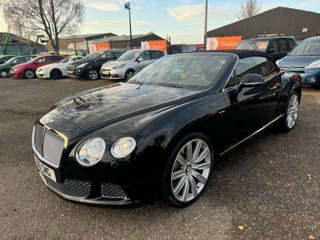 A 2012 BENTLEY CONTINENTAL 6.0 4x4 GTC mulliner spec air scarf massage seats A 2012 BENTLEY CONTINENTAL 6.0 4x4 GTC mulliner spec air scarf massage seats
