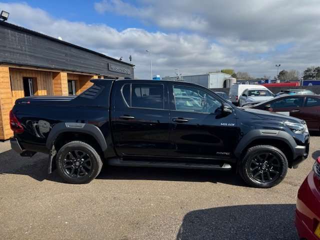 2022 TOYOTA HILUX 2022 TOYOTA HILUX