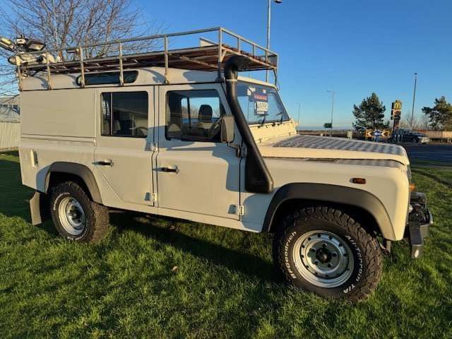 2004 LAND ROVER DEFENDER 110 2004 LAND ROVER DEFENDER 110
