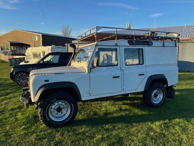 2004 LAND ROVER DEFENDER 110 2004 LAND ROVER DEFENDER 110