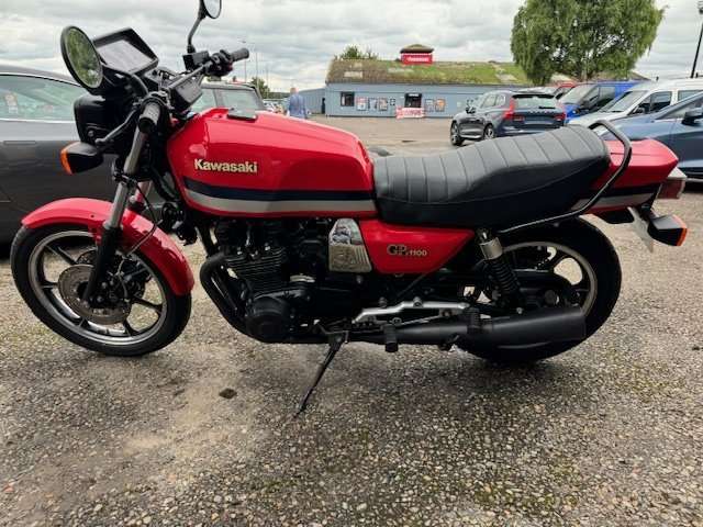 A null KAWASAKI GPZ1100 E1 A null KAWASAKI GPZ1100 E1