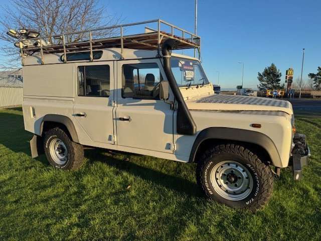 2004 LAND ROVER DEFENDER 110 2004 LAND ROVER DEFENDER 110