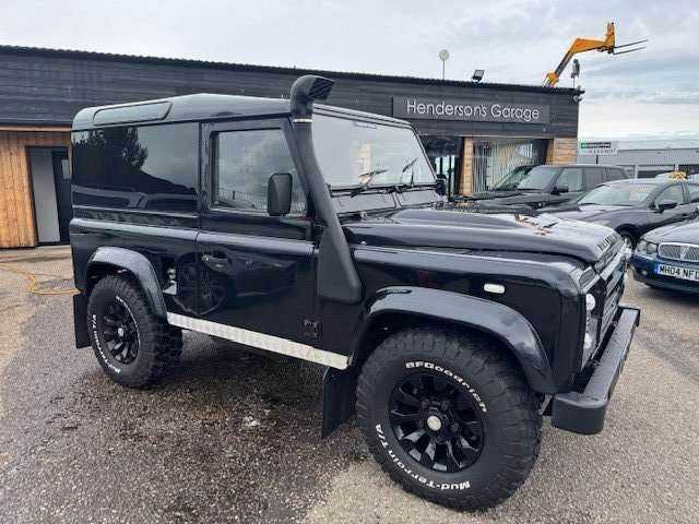 Check out this Land Rover Defender 90 1991 Diesel Manual