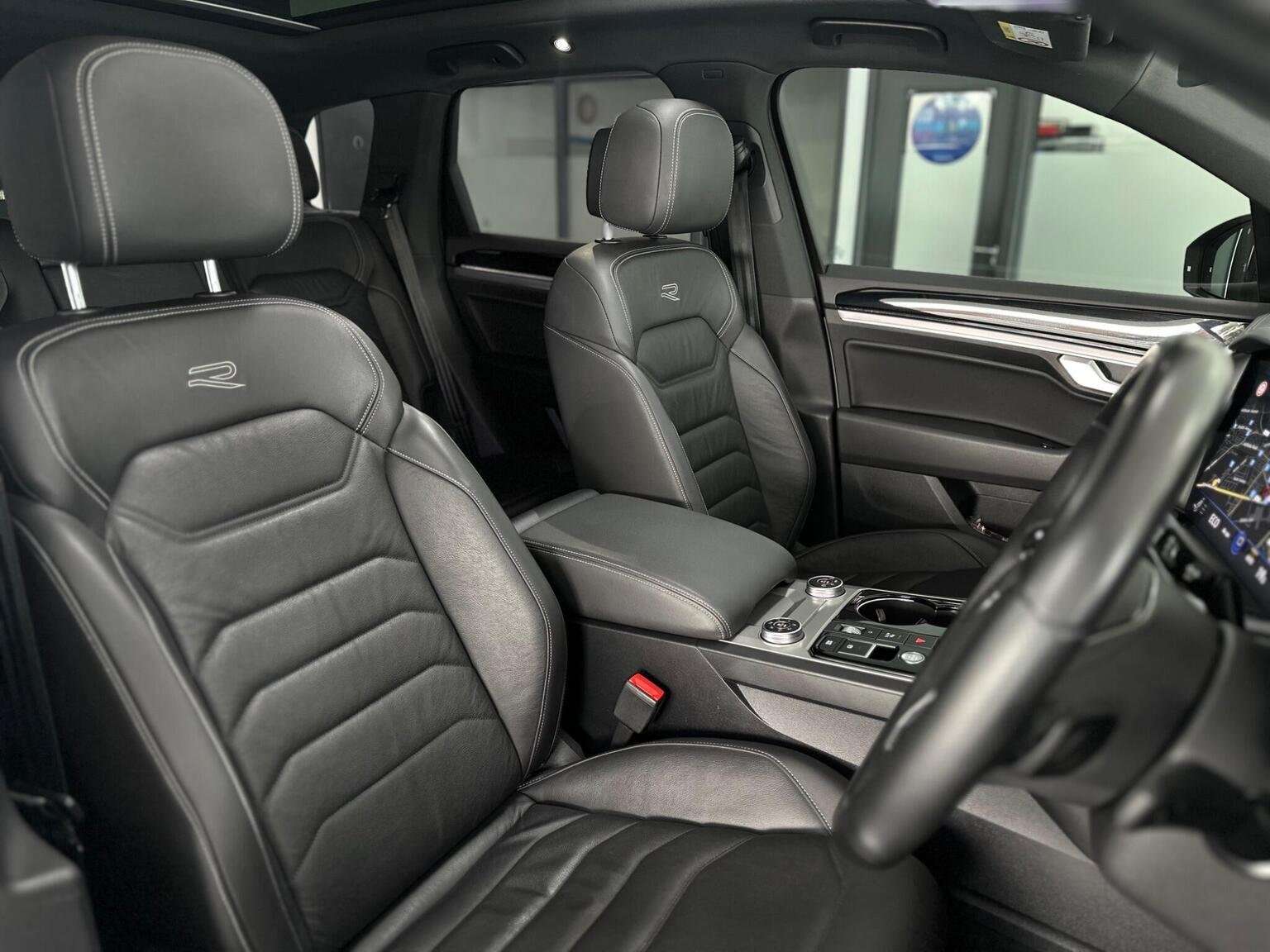 2022 VOLKSWAGEN TOUAREG 2022 VOLKSWAGEN TOUAREG