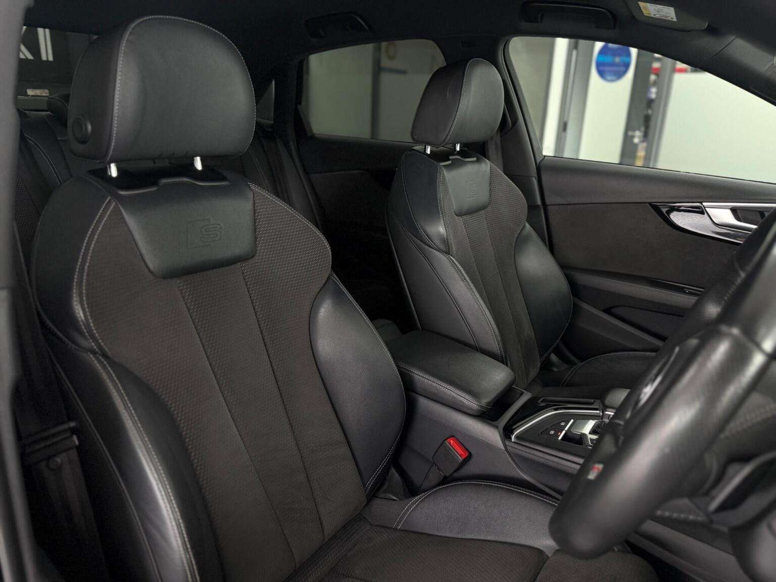 2018 AUDI A4 2018 AUDI A4