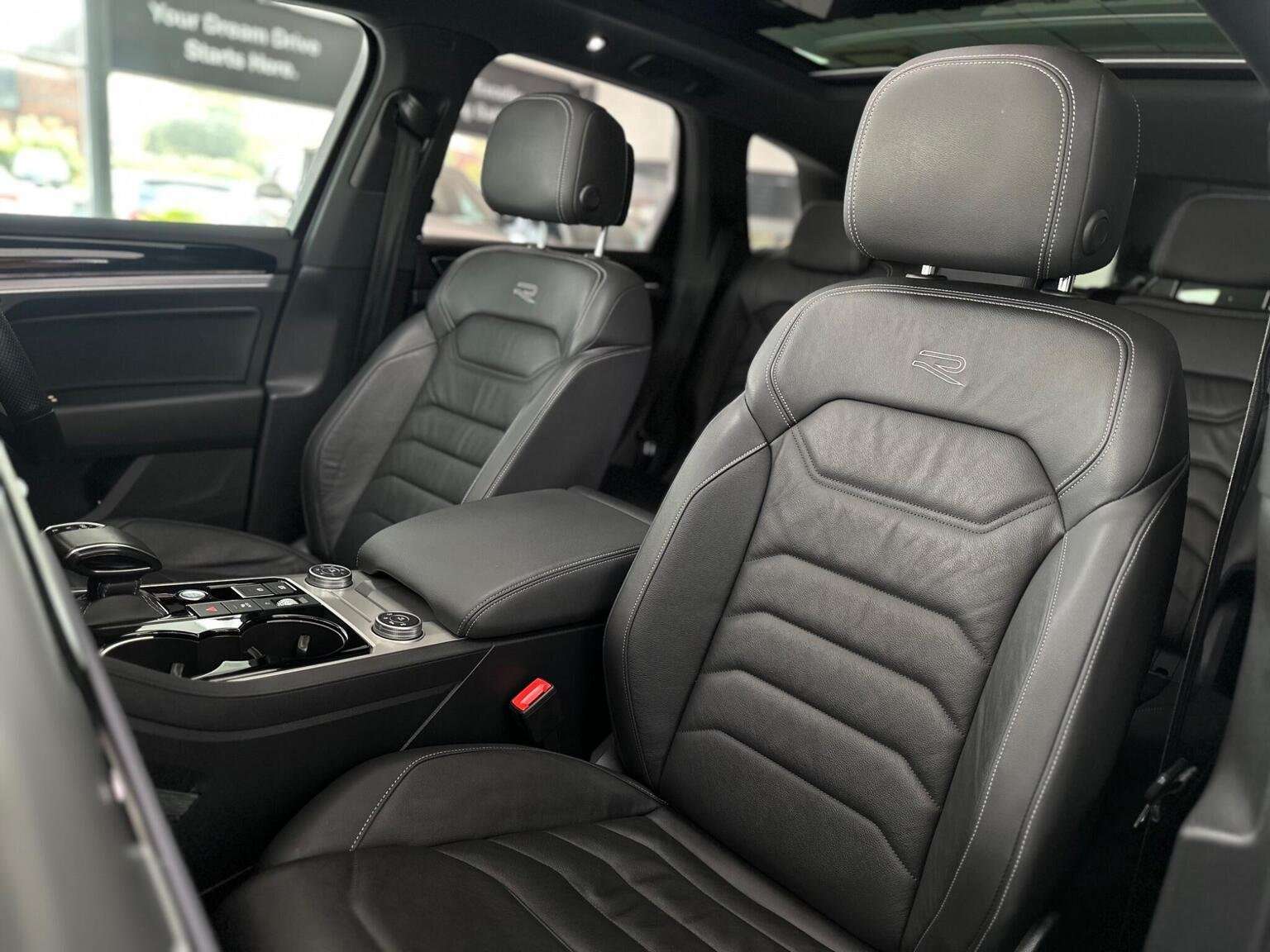 2022 VOLKSWAGEN TOUAREG 2022 VOLKSWAGEN TOUAREG