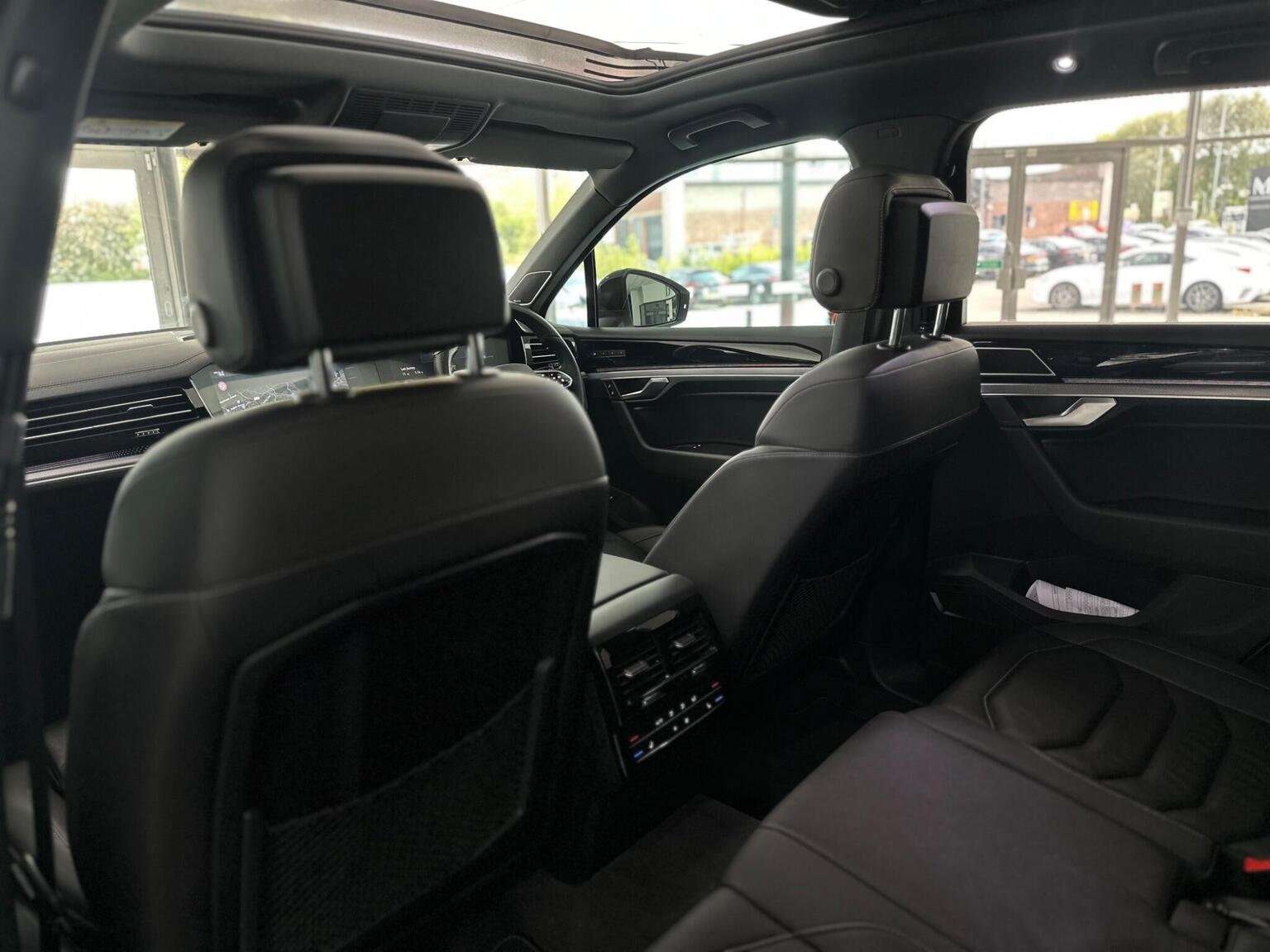 2022 VOLKSWAGEN TOUAREG 2022 VOLKSWAGEN TOUAREG