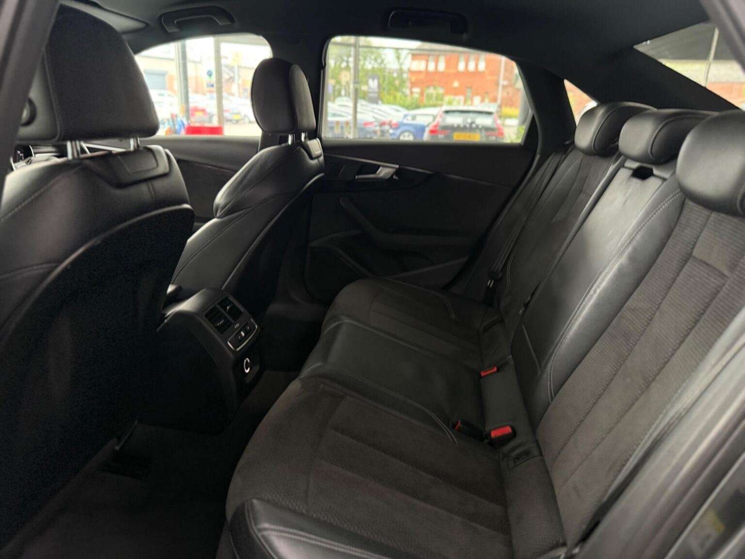 2018 AUDI A4 2018 AUDI A4