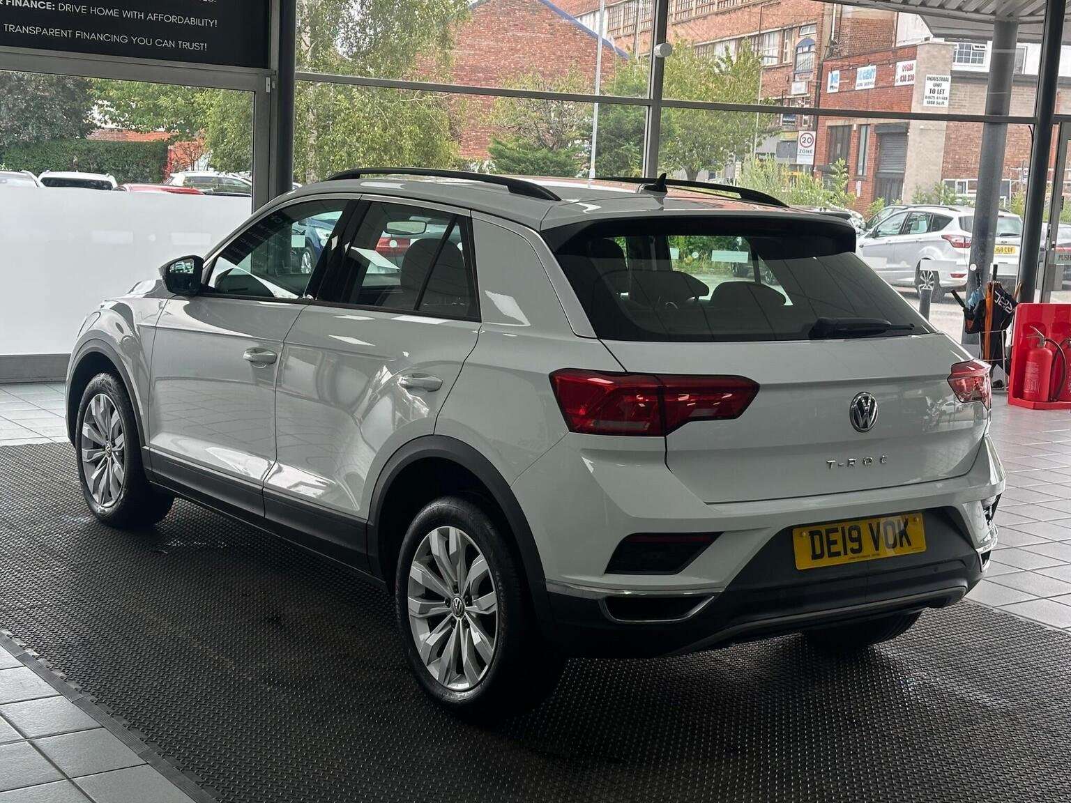 2019 VOLKSWAGEN T-ROC 2019 VOLKSWAGEN T-ROC